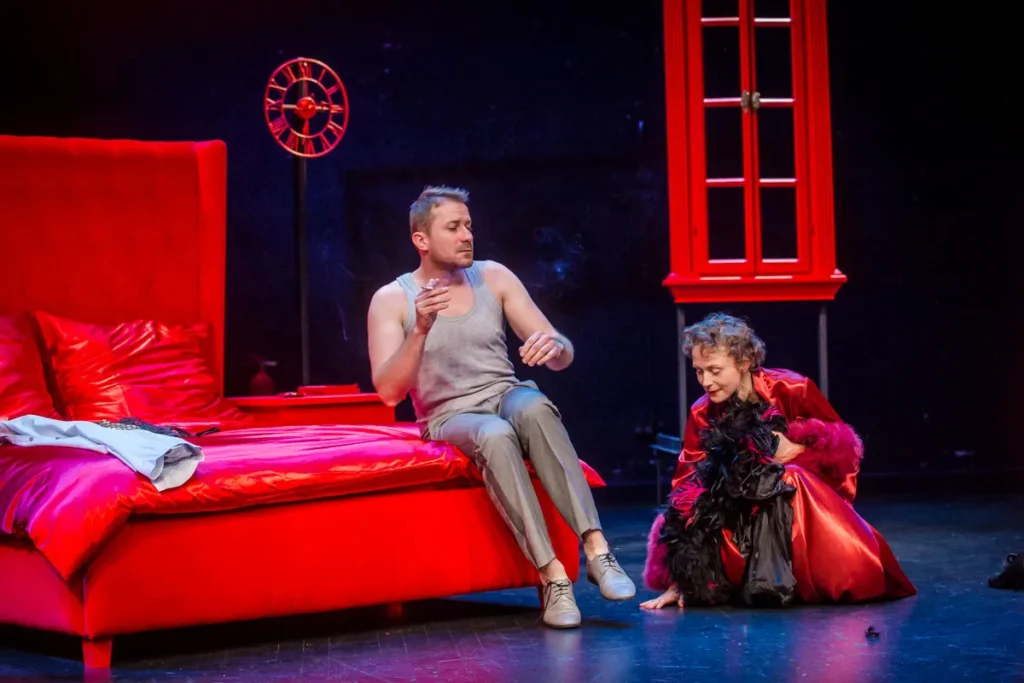 Piękny nieczuły - recenzja 