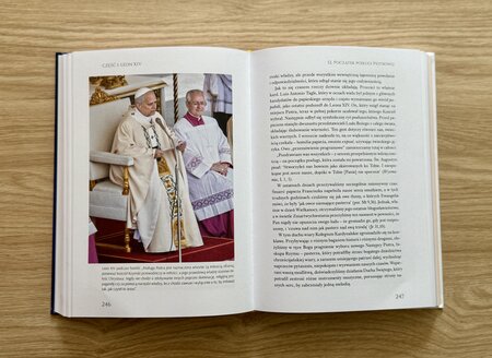 leon xiv biografia ilustrowana recenzja opinia